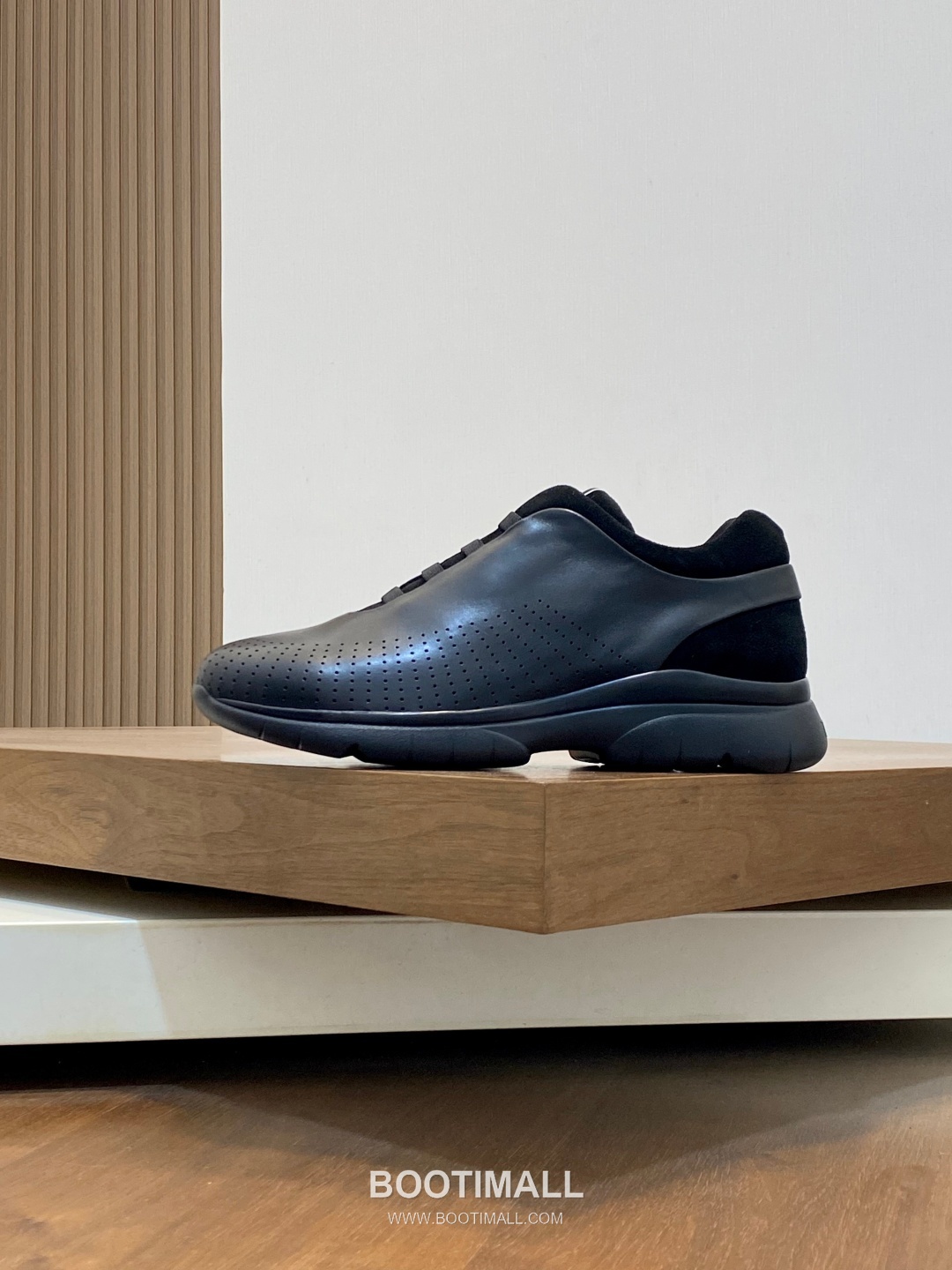 Zegna Elastic Band Low-Top Lambskin Suede Black Sneakers 제냐 엘라스틱 밴드 로우탑 램스킨 스웨이드 블랙 스니커즈 3