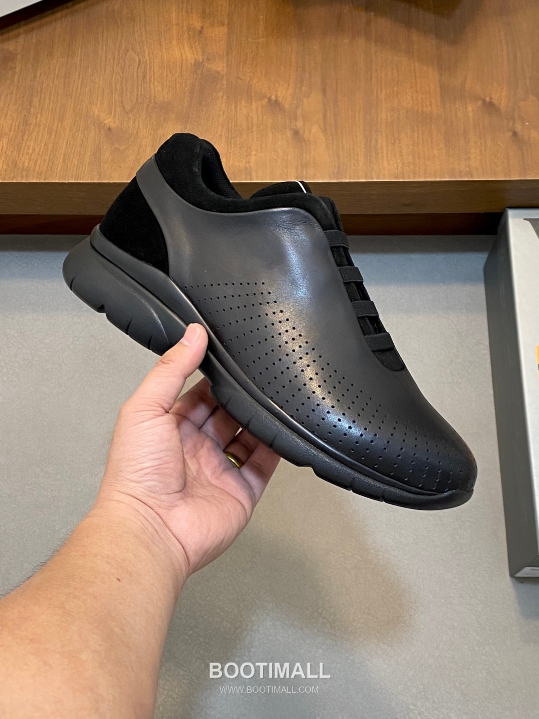 Zegna Elastic Band Low-Top Lambskin Suede Black Sneakers 제냐 엘라스틱 밴드 로우탑 램스킨 스웨이드 블랙 스니커즈 5