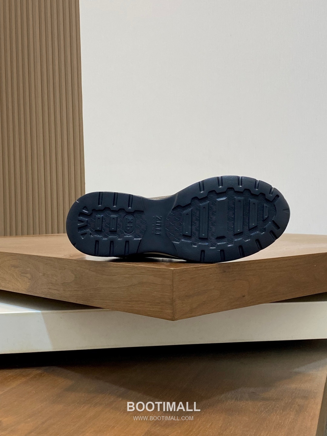 ZILLI Stitch Detail Grain Calf Leather Sneaker 질리 스티치 디테일 그레인 카프 레더 스니커즈 10