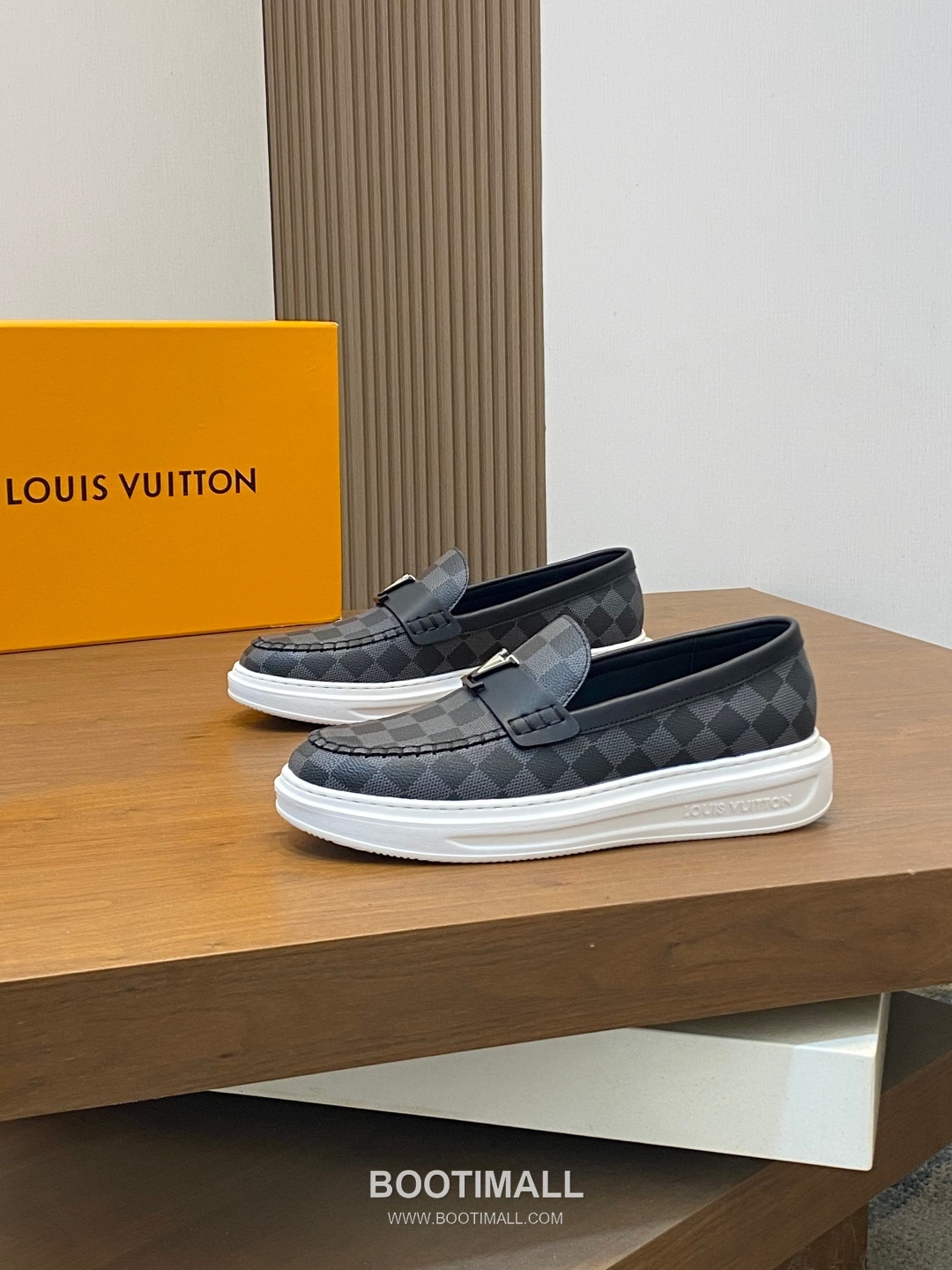 Louis Vuitton Monogram Leather Casual Derby Calfskin Leather Black Derby Shoes 루이비통 모노그램 레더 캐주얼 더비 송아지가죽 블랙 더비 슈즈 4