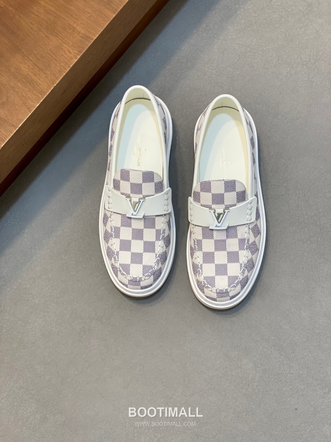 Louis Vuitton Monogram Leather Casual Derby Calfskin Leather Black Derby Shoes 루이비통 모노그램 레더 캐주얼 더비 송아지가죽 블랙 더비 슈즈 2