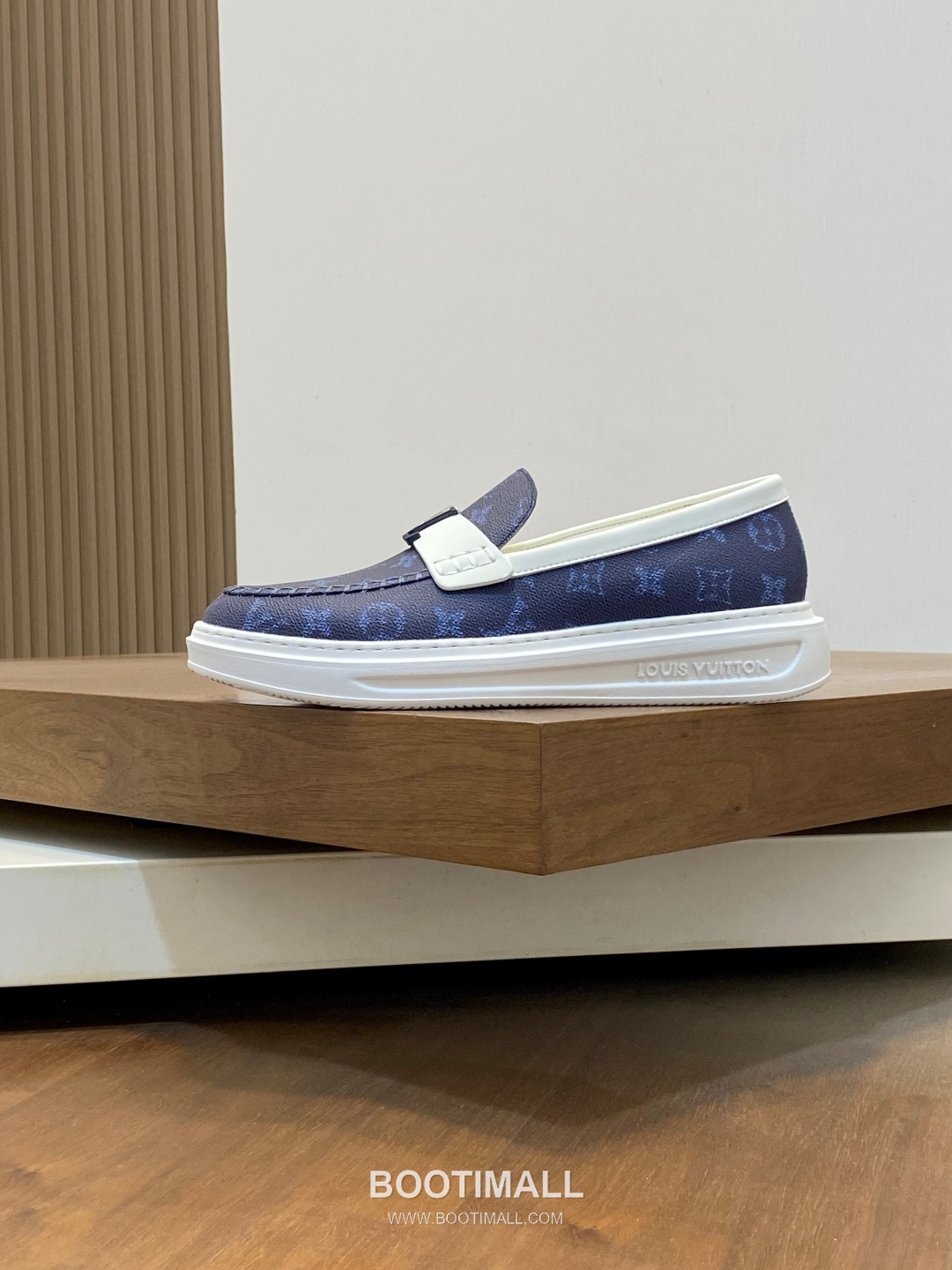 Louis Vuitton Monogram Leather Casual Derby Calfskin Leather Black Derby Shoes 루이비통 모노그램 레더 캐주얼 더비 송아지가죽 블랙 더비 슈즈 3