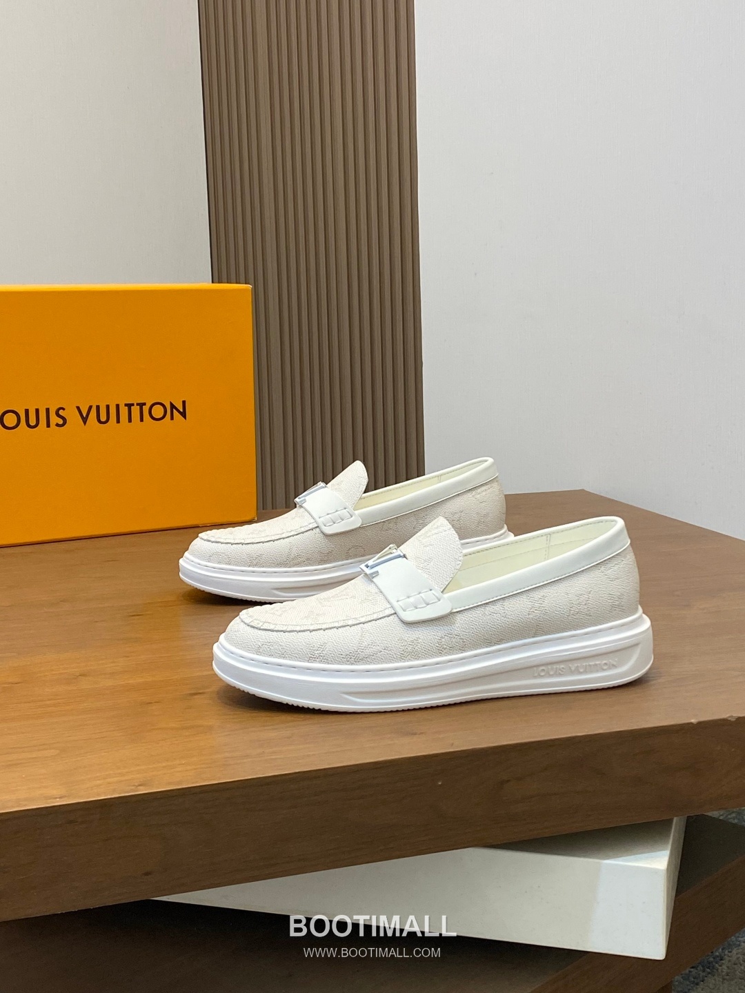 Louis Vuitton Monogram Leather Casual Derby Calfskin Leather Black Derby Shoes 루이비통 모노그램 레더 캐주얼 더비 송아지가죽 블랙 더비 슈즈 4