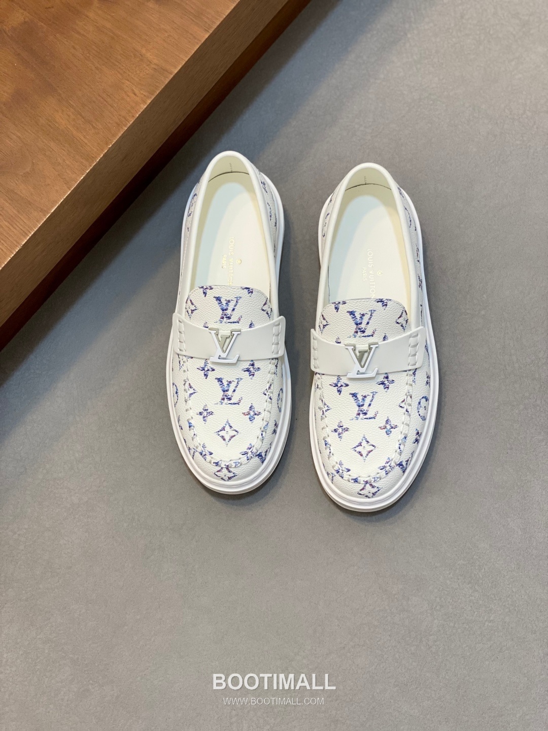 Louis Vuitton Monogram Leather Casual Derby Calfskin Leather Black Derby Shoes 루이비통 모노그램 레더 캐주얼 더비 송아지가죽 블랙 더비 슈즈 2