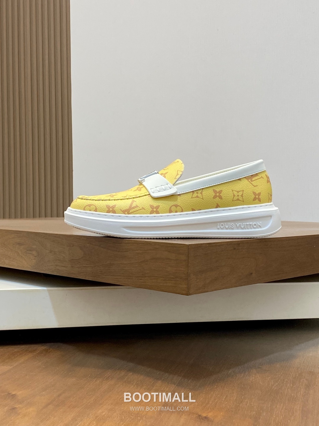 Louis Vuitton Monogram Leather Casual Derby Calfskin Leather Black Derby Shoes 루이비통 모노그램 레더 캐주얼 더비 송아지가죽 블랙 더비 슈즈 3