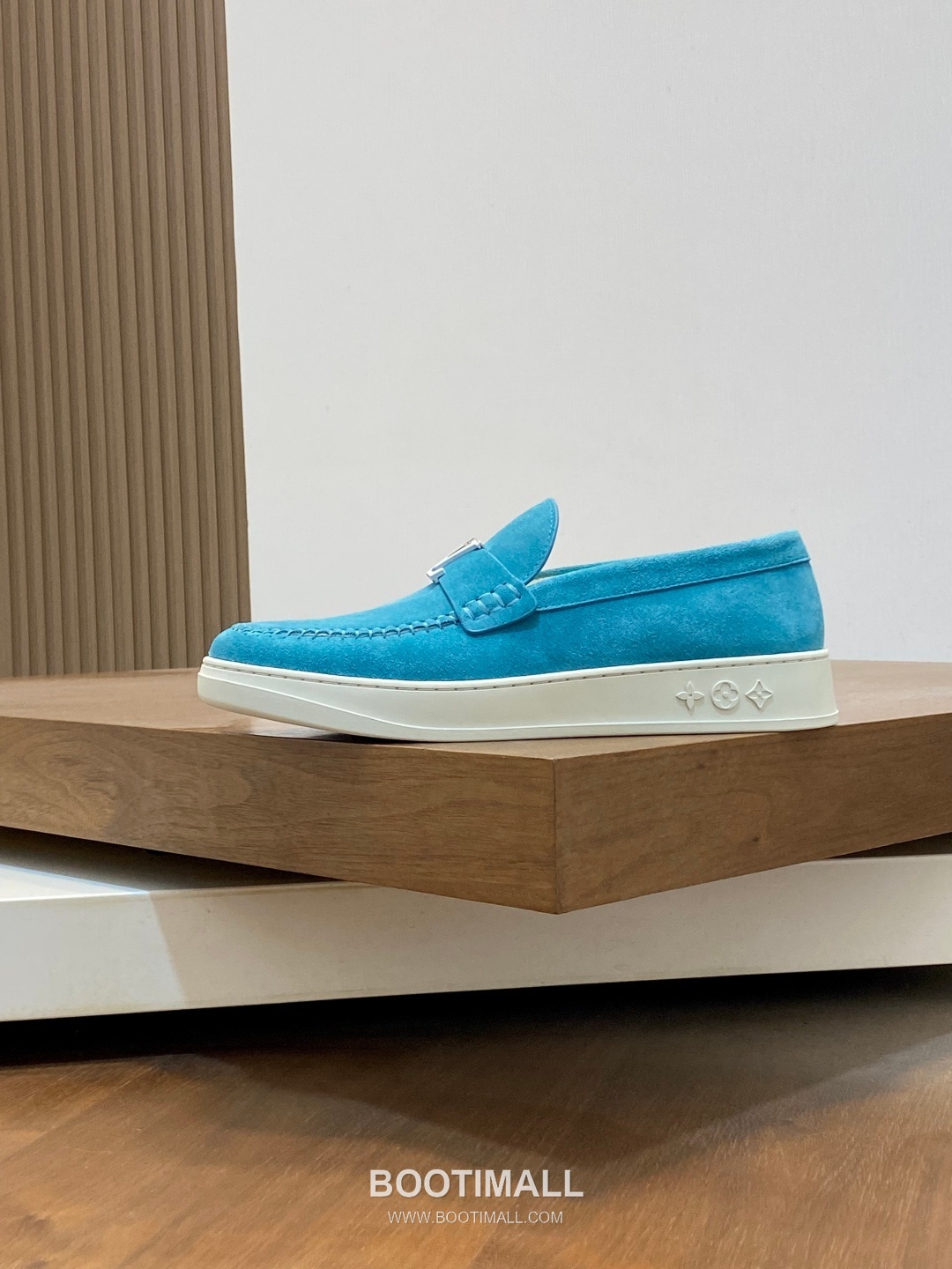 Louis Vuitton Monogram Suede Casual Loafer Calfskin Suede Purple 루이비통 모노그램 스웨이드 캐주얼 로퍼 송아지 스웨이드 퍼플 3