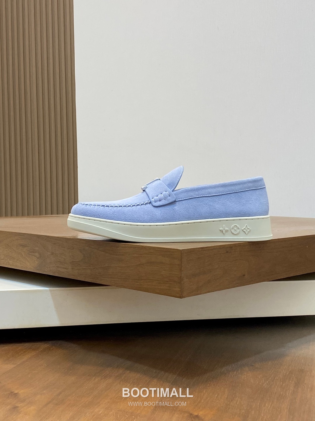 Louis Vuitton Monogram Suede Casual Loafer Calfskin Suede Purple 루이비통 모노그램 스웨이드 캐주얼 로퍼 송아지 스웨이드 퍼플 3