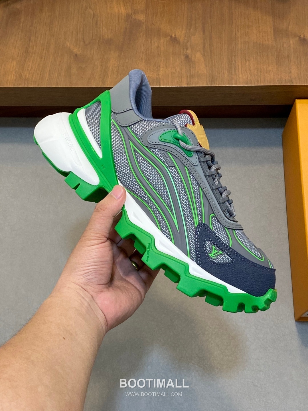 Louis Vuitton Nappa Mesh Trail Sneaker Nappa Calfskin Mesh Canvas Grey Sneakers 루이비통 나파 메쉬 트레일 스니커즈 나파 송아지 가죽 메쉬 캔버스 그레이 5