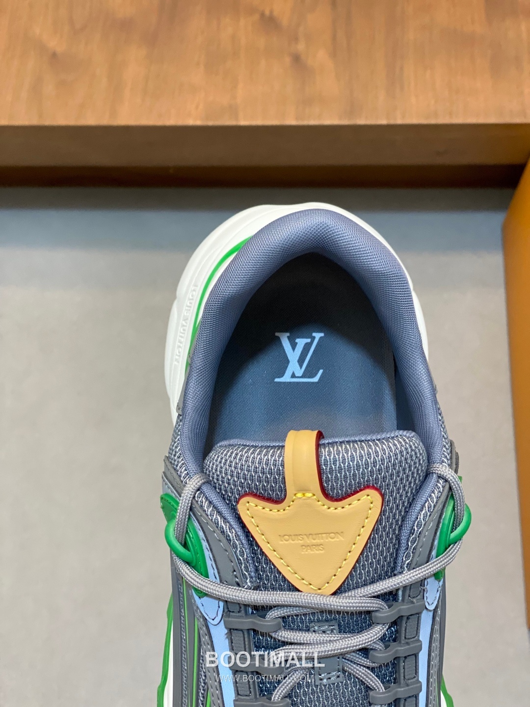 Louis Vuitton Nappa Mesh Trail Sneaker Nappa Calfskin Mesh Canvas Grey Sneakers 루이비통 나파 메쉬 트레일 스니커즈 나파 송아지 가죽 메쉬 캔버스 그레이 8