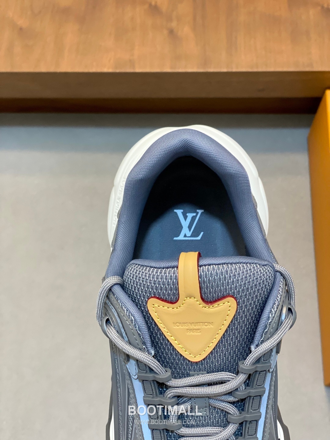 Louis Vuitton Nappa Mesh Trail Sneaker Nappa Calfskin Mesh Canvas Grey Sneakers 루이비통 나파 메쉬 트레일 스니커즈 나파 송아지 가죽 메쉬 캔버스 그레이 8