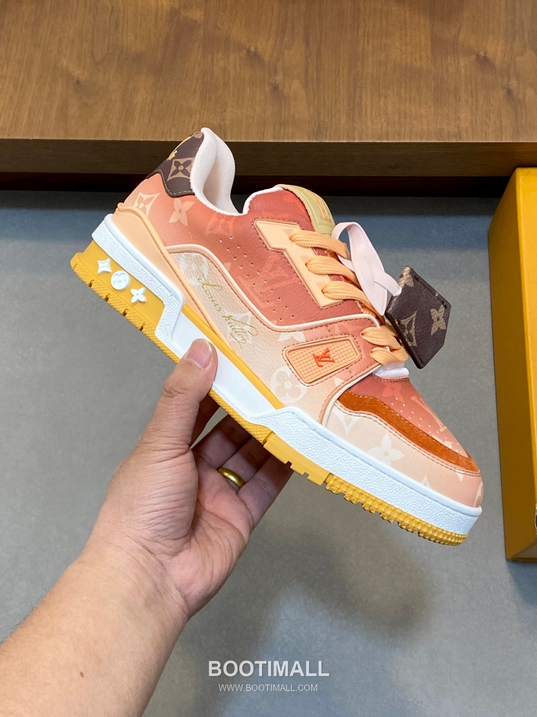 Louis Vuitton LV Trainer Monogram Low Sneaker Calfskin Leather Orange Sneakers 루이비통 LV 트레이너 모노그램 로우 스니커즈 송아지가죽 오렌지 5