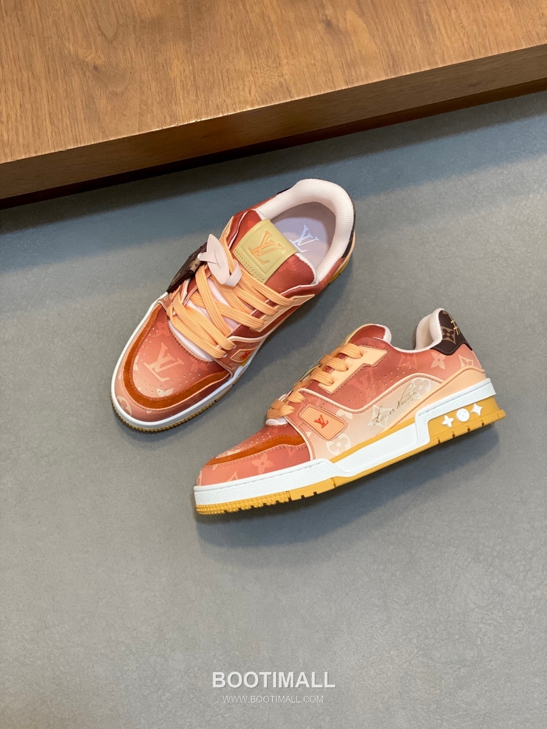 Louis Vuitton LV Trainer Monogram Low Sneaker Calfskin Leather Orange Sneakers 루이비통 LV 트레이너 모노그램 로우 스니커즈 송아지가죽 오렌지 6