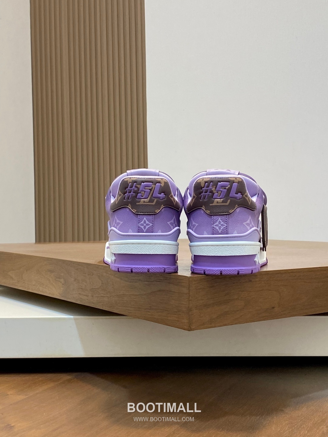 Louis Vuitton LV Trainer Monogram Low Sneaker Calfskin Leather Orange Sneakers 루이비통 LV 트레이너 모노그램 로우 스니커즈 송아지가죽 오렌지 9