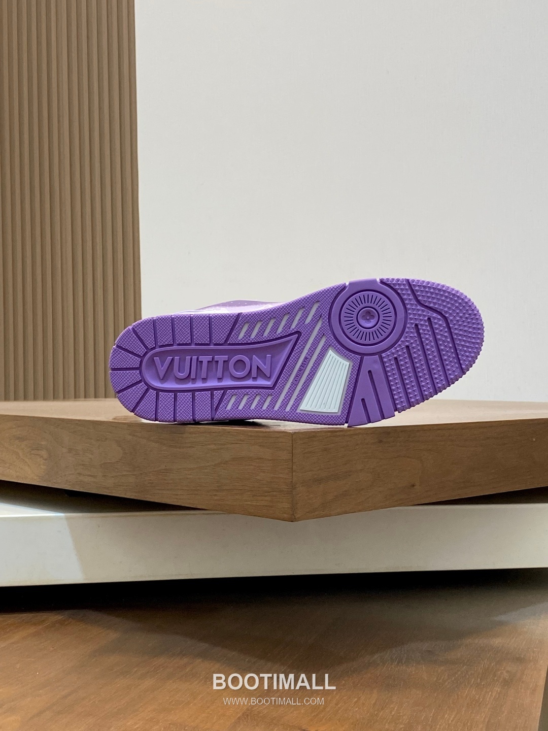 Louis Vuitton LV Trainer Monogram Low Sneaker Calfskin Leather Orange Sneakers 루이비통 LV 트레이너 모노그램 로우 스니커즈 송아지가죽 오렌지 10