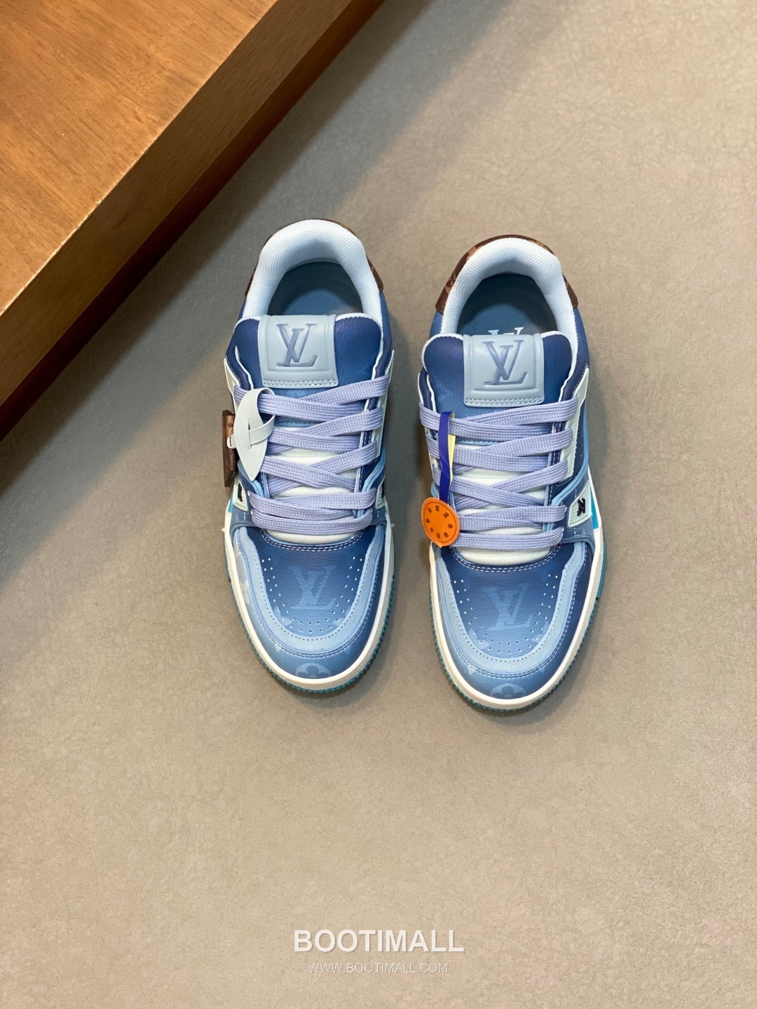 Louis Vuitton LV Trainer Monogram Low Sneaker Calfskin Leather Orange Sneakers 루이비통 LV 트레이너 모노그램 로우 스니커즈 송아지가죽 오렌지 2