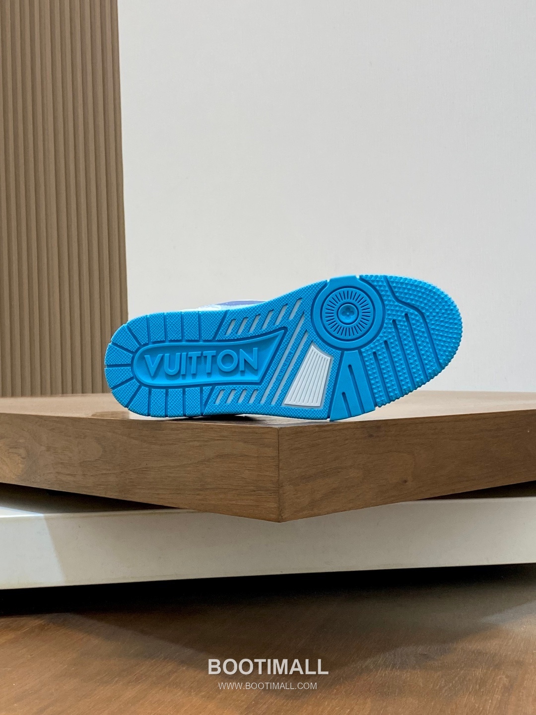 Louis Vuitton LV Trainer Monogram Low Sneaker Calfskin Leather Orange Sneakers 루이비통 LV 트레이너 모노그램 로우 스니커즈 송아지가죽 오렌지 10