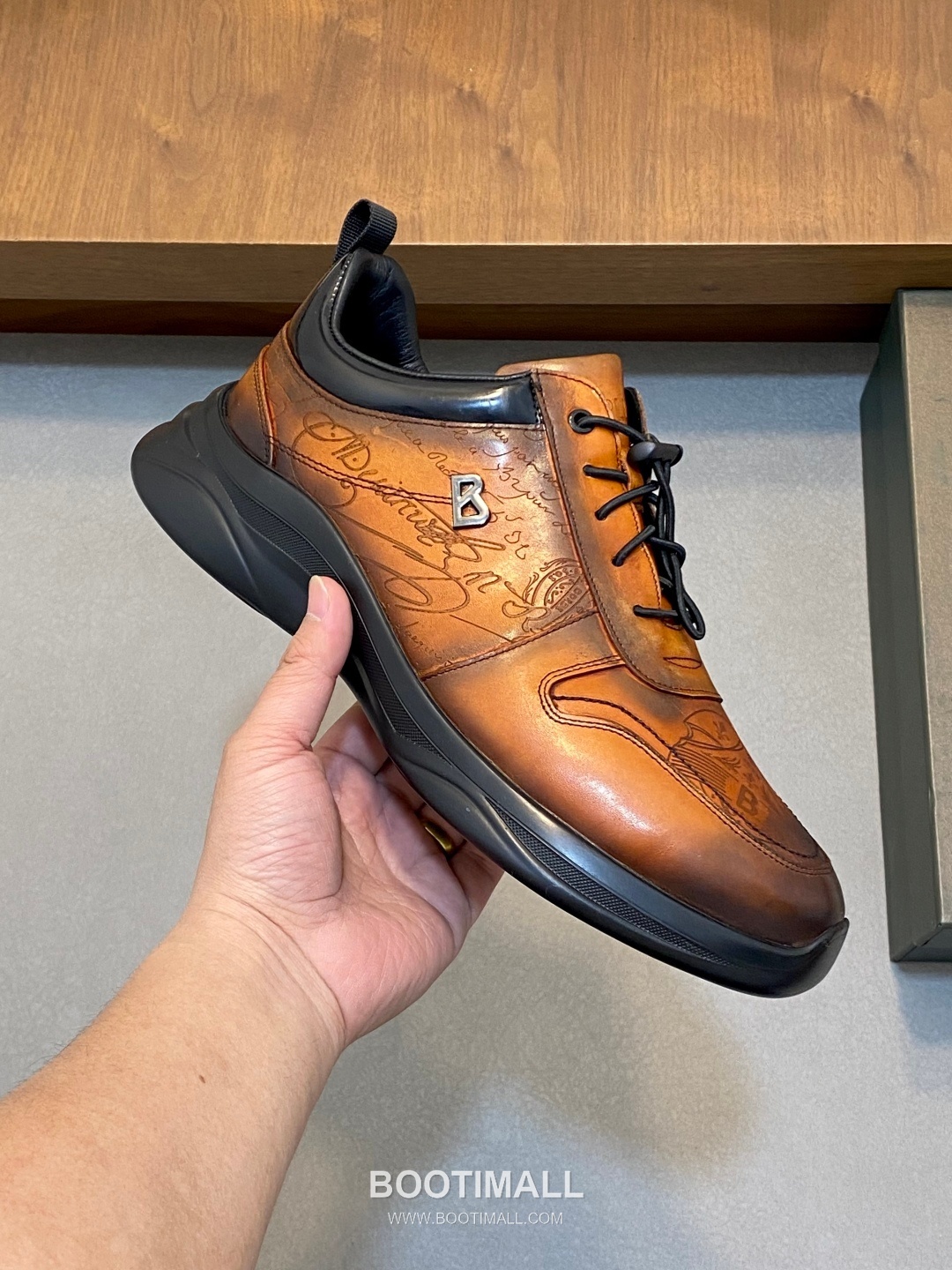 Berluti Patina High Top Sneaker Boot Patina Calf Leather Brown Sneakers 벨루티 남성 파티나 하이탑 스니커 부츠 파티나 송아지가죽 브라운 스니커즈 5