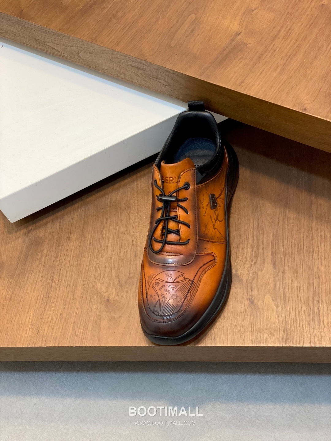 Berluti Patina High Top Sneaker Boot Patina Calf Leather Brown Sneakers 벨루티 남성 파티나 하이탑 스니커 부츠 파티나 송아지가죽 브라운 스니커즈 7