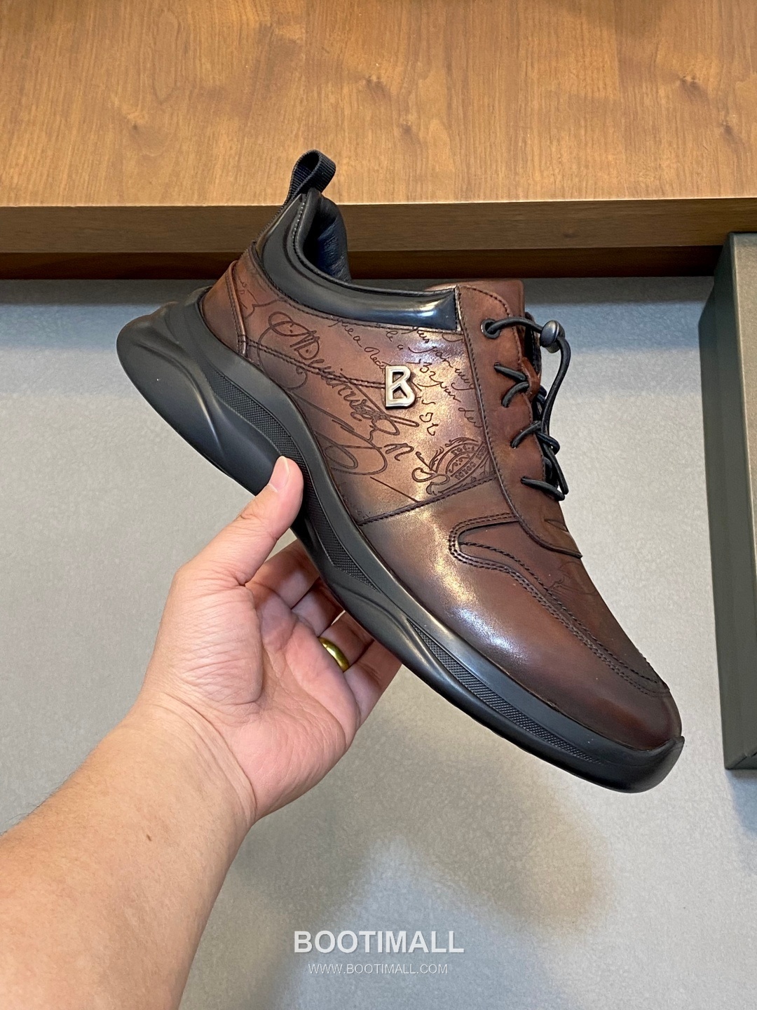 Berluti Patina High Top Sneaker Boot Patina Calf Leather Brown Sneakers 벨루티 남성 파티나 하이탑 스니커 부츠 파티나 송아지가죽 브라운 스니커즈 5