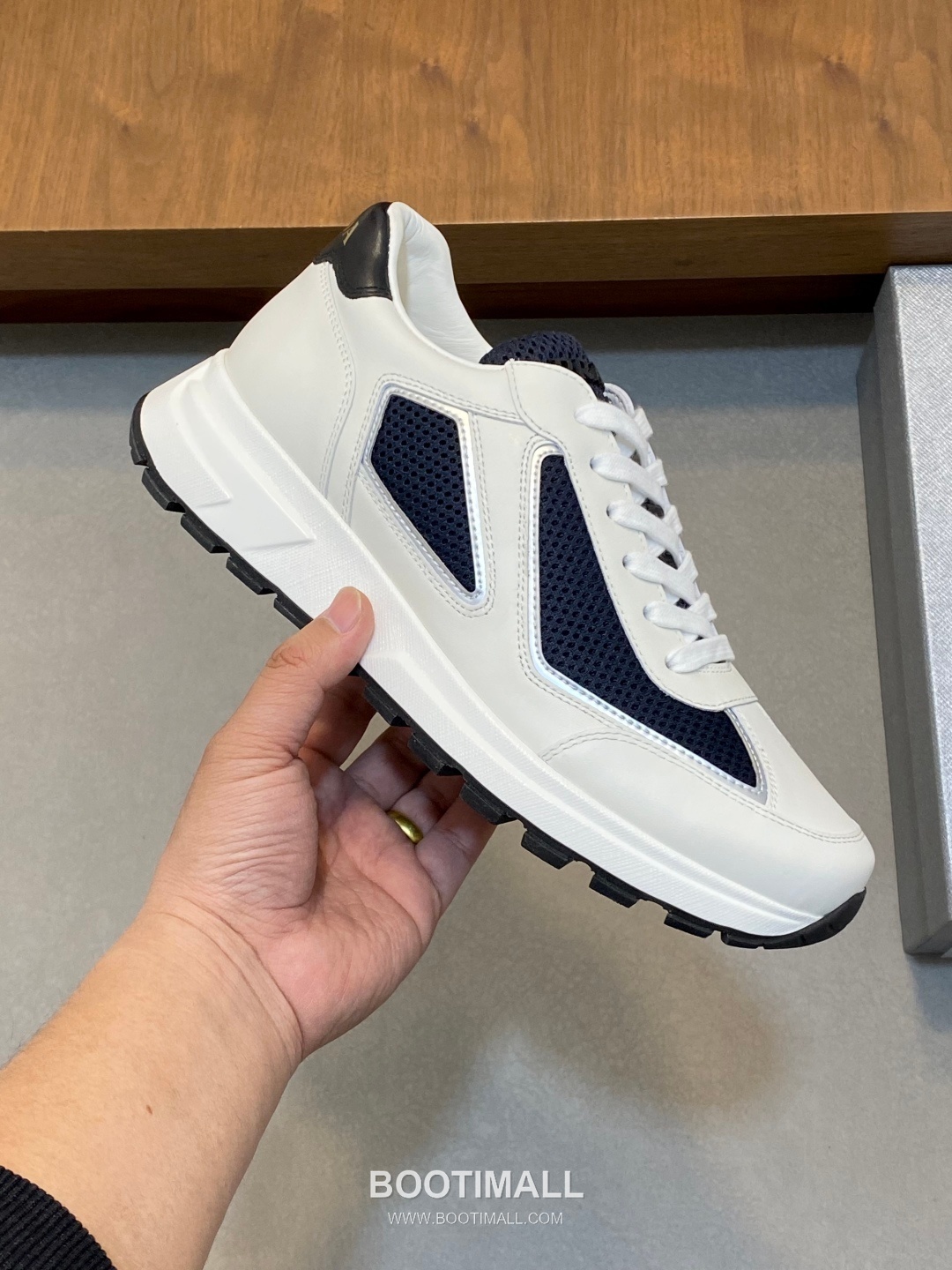 Prada Geometric Panel Runner Calfskin Mesh Khaki Sneakers 프라다 지오메트릭 패널 러너 송아지가죽 메쉬 카키 스니커즈 5