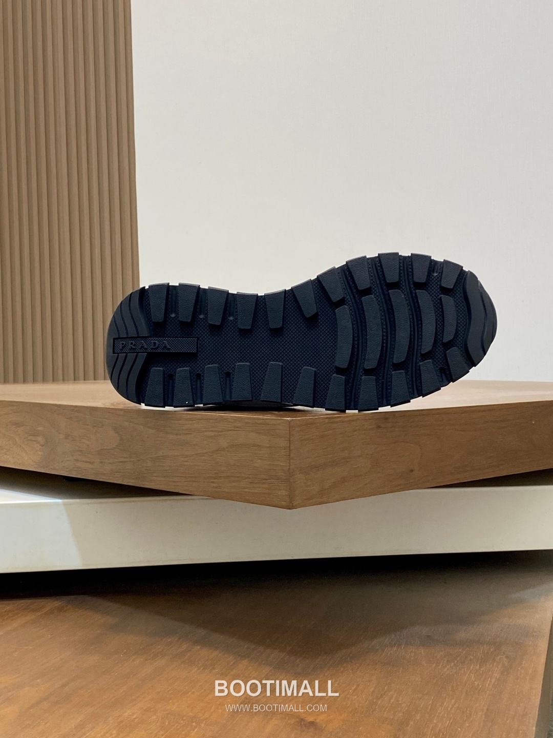 Prada Geometric Panel Runner Calfskin Mesh Khaki Sneakers 프라다 지오메트릭 패널 러너 송아지가죽 메쉬 카키 스니커즈 10