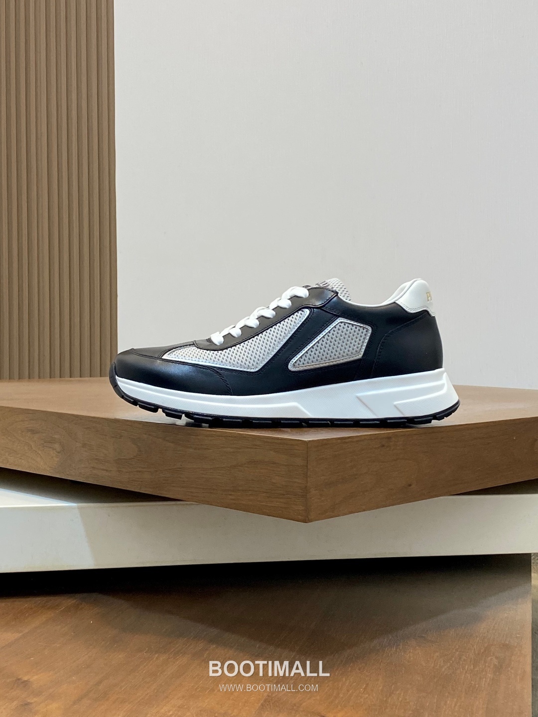 Prada Geometric Panel Runner Calfskin Mesh Khaki Sneakers 프라다 지오메트릭 패널 러너 송아지가죽 메쉬 카키 스니커즈 3