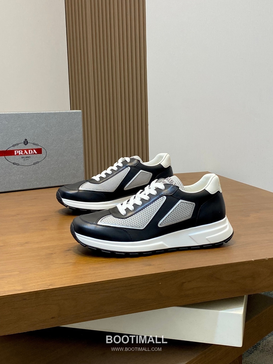 Prada Geometric Panel Runner Calfskin Mesh Khaki Sneakers 프라다 지오메트릭 패널 러너 송아지가죽 메쉬 카키 스니커즈 4