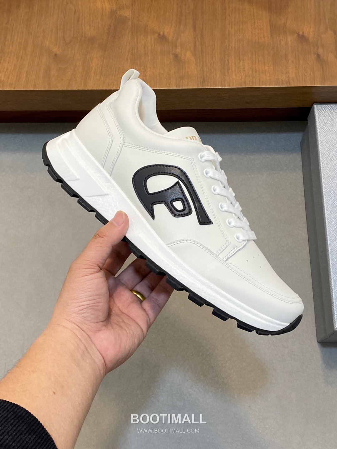 Prada Geometric Panel Runner Calfskin Mesh Khaki Sneakers 프라다 지오메트릭 패널 러너 송아지가죽 메쉬 카키 스니커즈 5