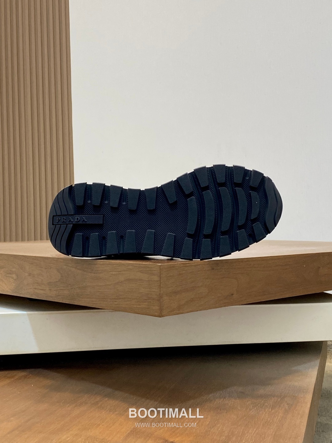 Prada Geometric Panel Runner Calfskin Mesh Khaki Sneakers 프라다 지오메트릭 패널 러너 송아지가죽 메쉬 카키 스니커즈 10