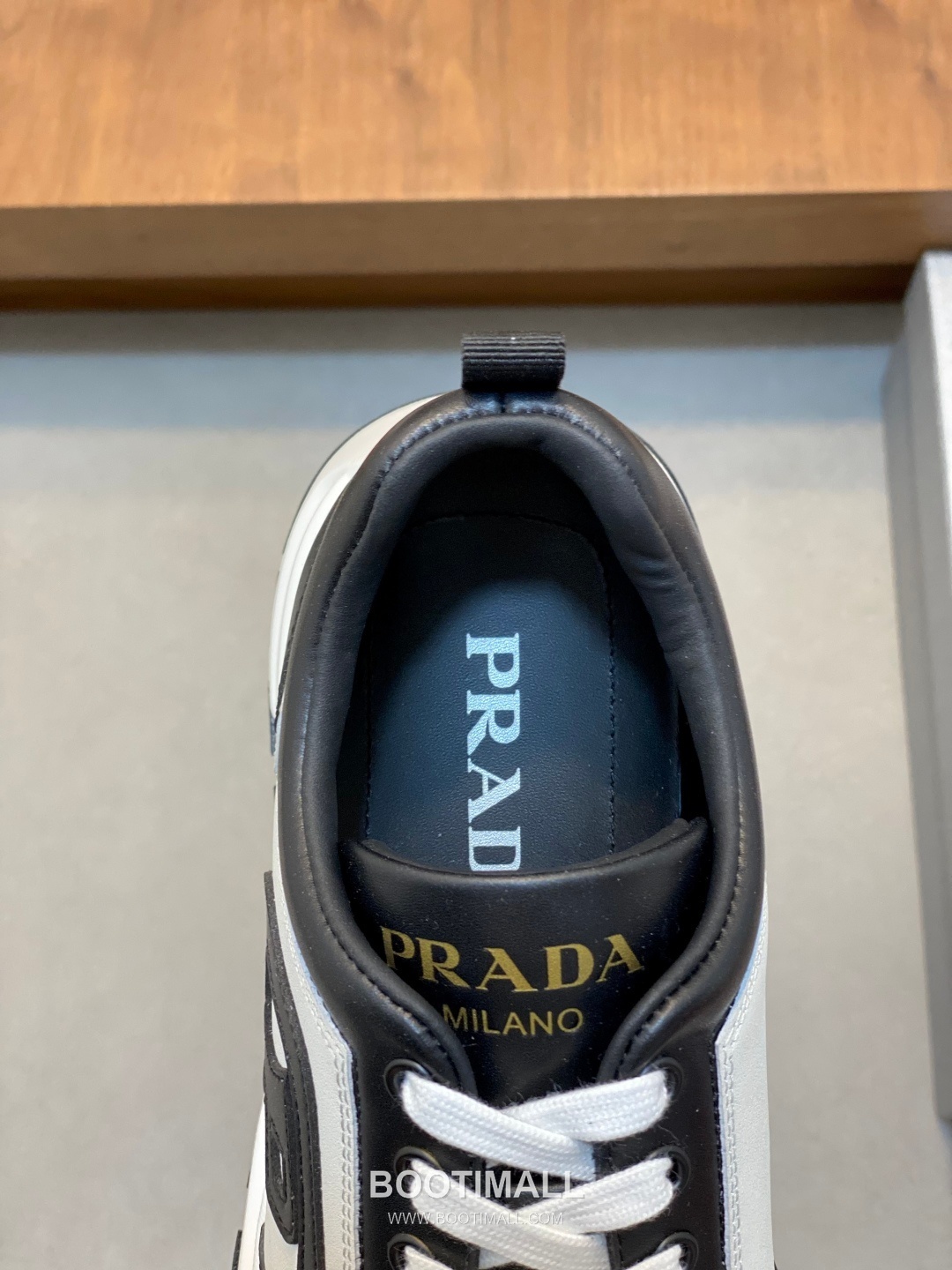 Prada Geometric Panel Runner Calfskin Mesh Khaki Sneakers 프라다 지오메트릭 패널 러너 송아지가죽 메쉬 카키 스니커즈 7