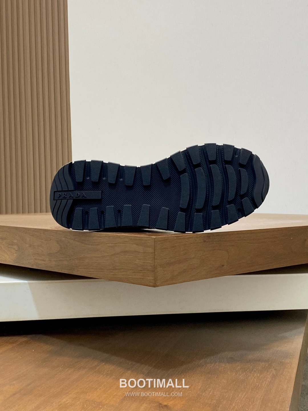 Prada Geometric Panel Runner Calfskin Mesh Khaki Sneakers 프라다 지오메트릭 패널 러너 송아지가죽 메쉬 카키 스니커즈 9