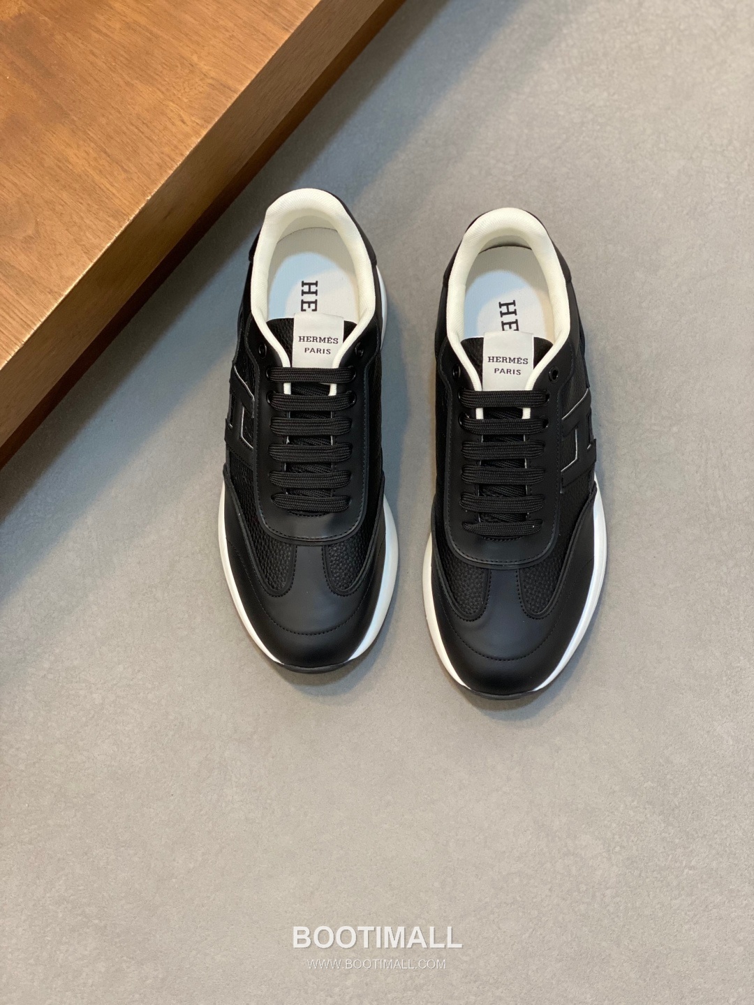 Hermes Suede Mesh Trainer Suede Leather Mesh Beige Sneakers 에르메스 스웨이드 메쉬 트레이너 스웨이드 레더 메쉬 베이지 스니커즈 1