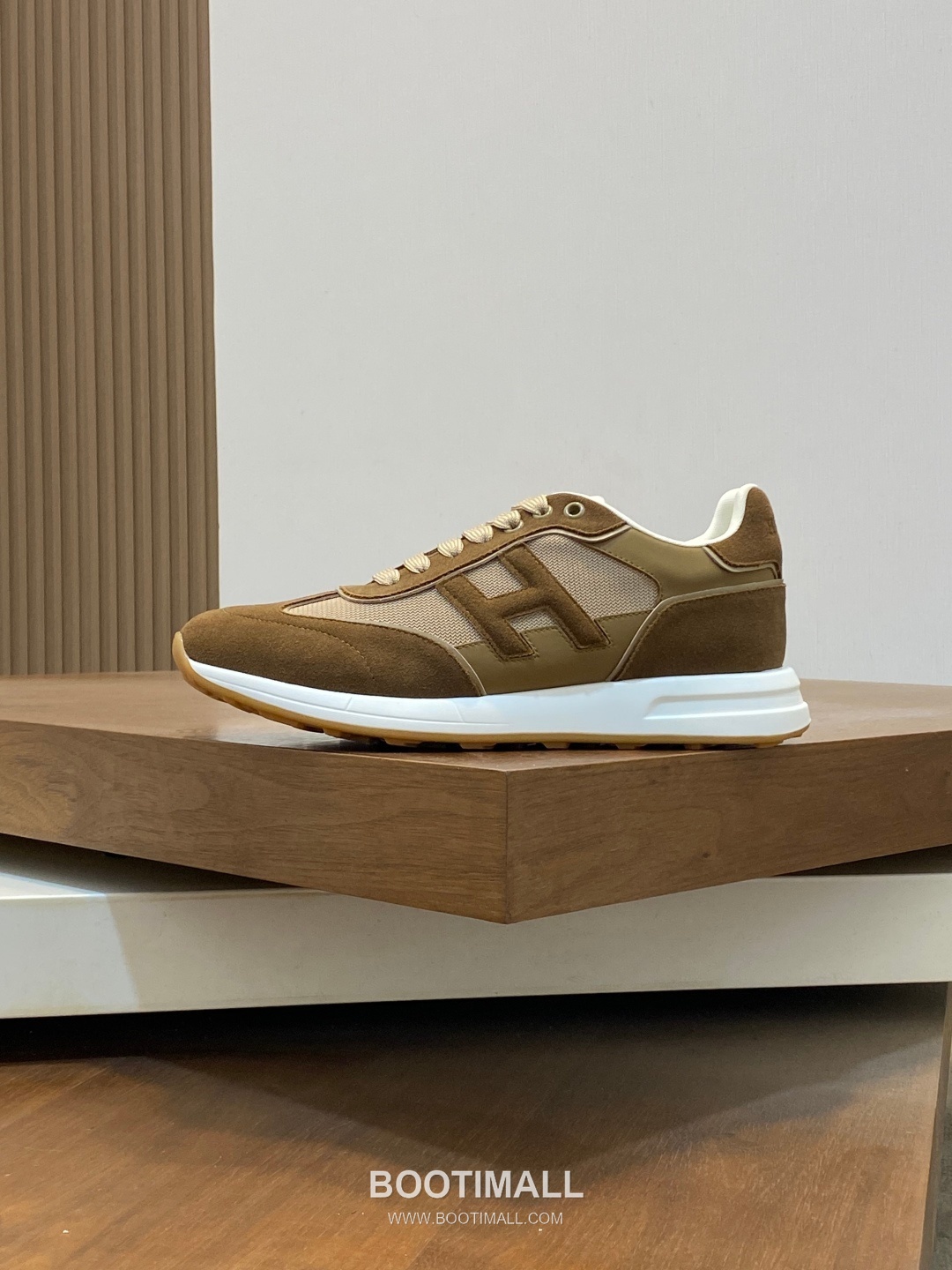 Hermes Suede Mesh Trainer Suede Leather Mesh Beige Sneakers 에르메스 스웨이드 메쉬 트레이너 스웨이드 레더 메쉬 베이지 스니커즈 2