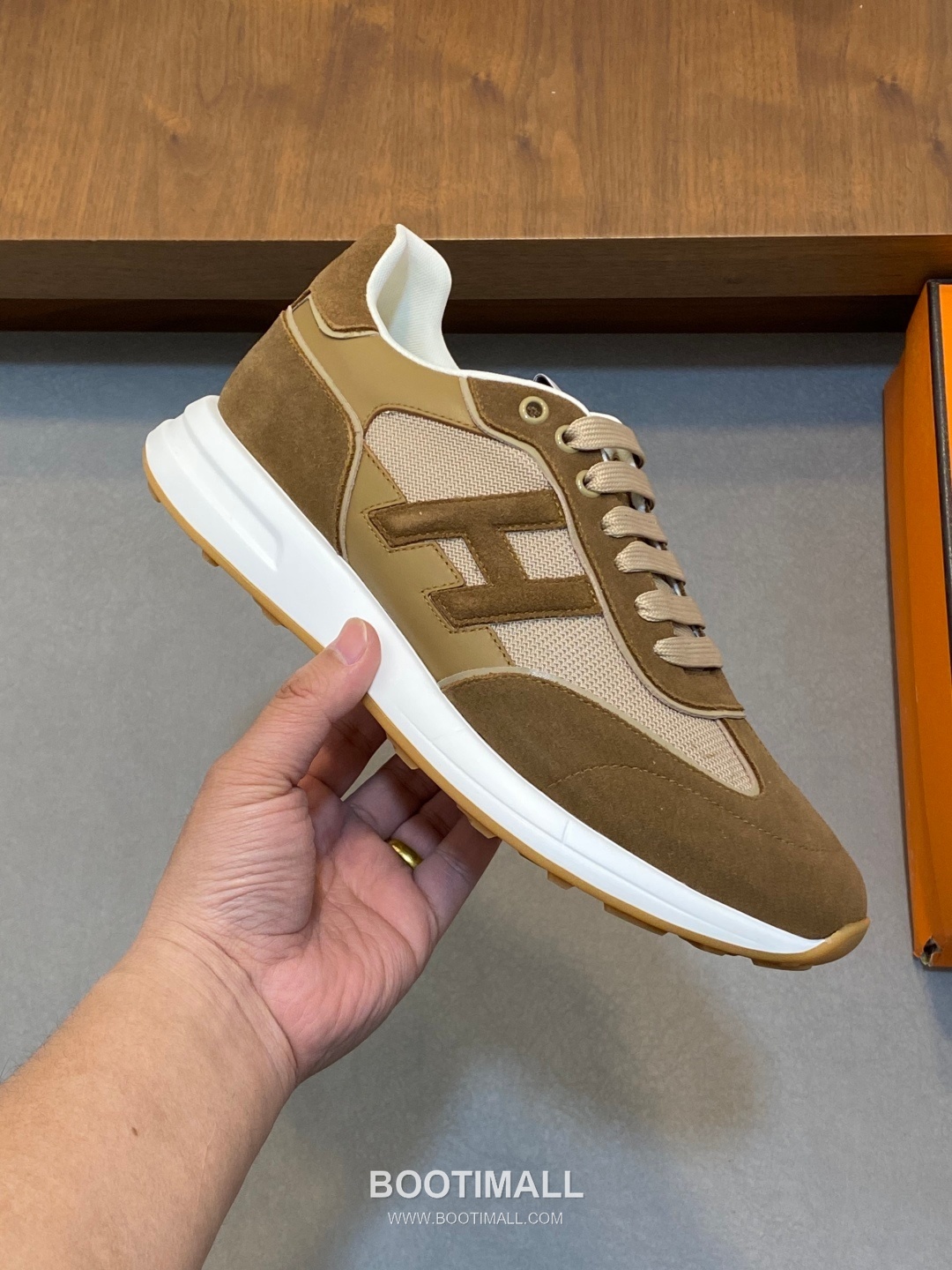 Hermes Suede Mesh Trainer Suede Leather Mesh Beige Sneakers 에르메스 스웨이드 메쉬 트레이너 스웨이드 레더 메쉬 베이지 스니커즈 4
