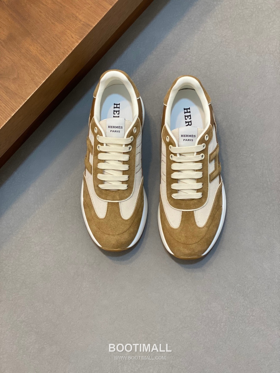 Hermes Suede Mesh Trainer Suede Leather Mesh Beige Sneakers 에르메스 스웨이드 메쉬 트레이너 스웨이드 레더 메쉬 베이지 스니커즈 1