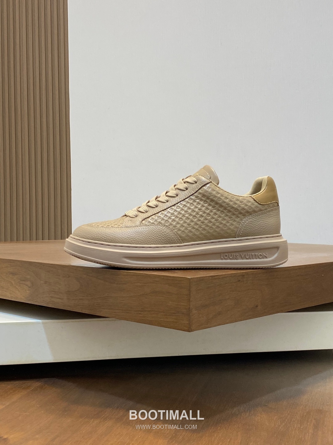 Louis Vuitton Monogram Perforated Low Sneaker Calfskin Leather Green Sneakers 루이비통 모노그램 펀칭 로우 스니커즈 송아지가죽 그린 -4 2