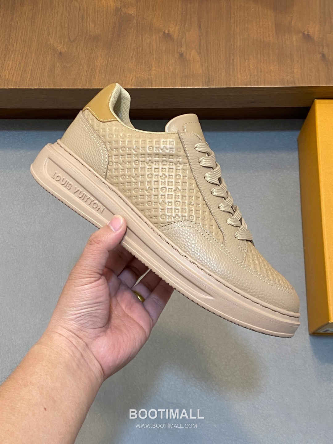 Louis Vuitton Monogram Perforated Low Sneaker Calfskin Leather Green Sneakers 루이비통 모노그램 펀칭 로우 스니커즈 송아지가죽 그린 -4 4