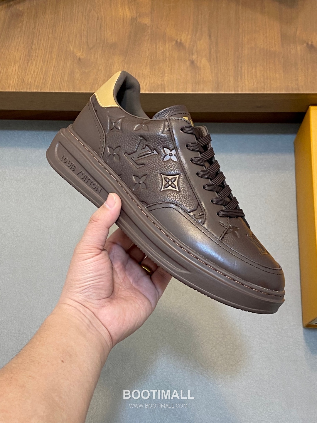 Louis Vuitton Monogram Perforated Low Sneaker Calfskin Leather Green Sneakers 루이비통 모노그램 펀칭 로우 스니커즈 송아지가죽 그린 -4 4