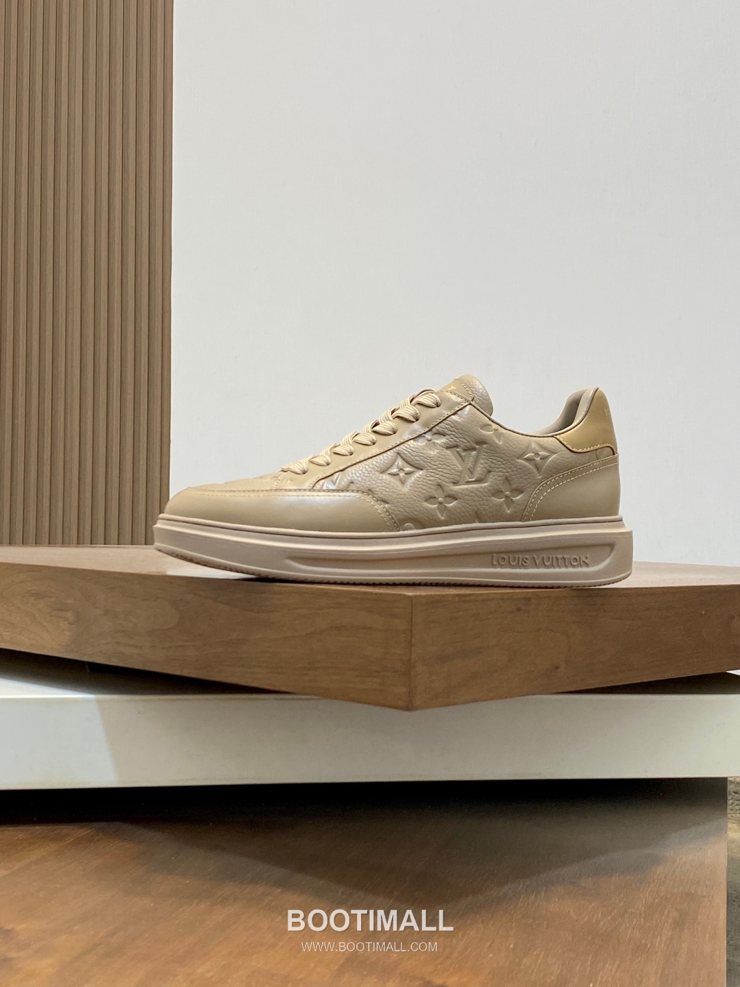 Louis Vuitton Monogram Perforated Low Sneaker Calfskin Leather Green Sneakers 루이비통 모노그램 펀칭 로우 스니커즈 송아지가죽 그린 -4 2