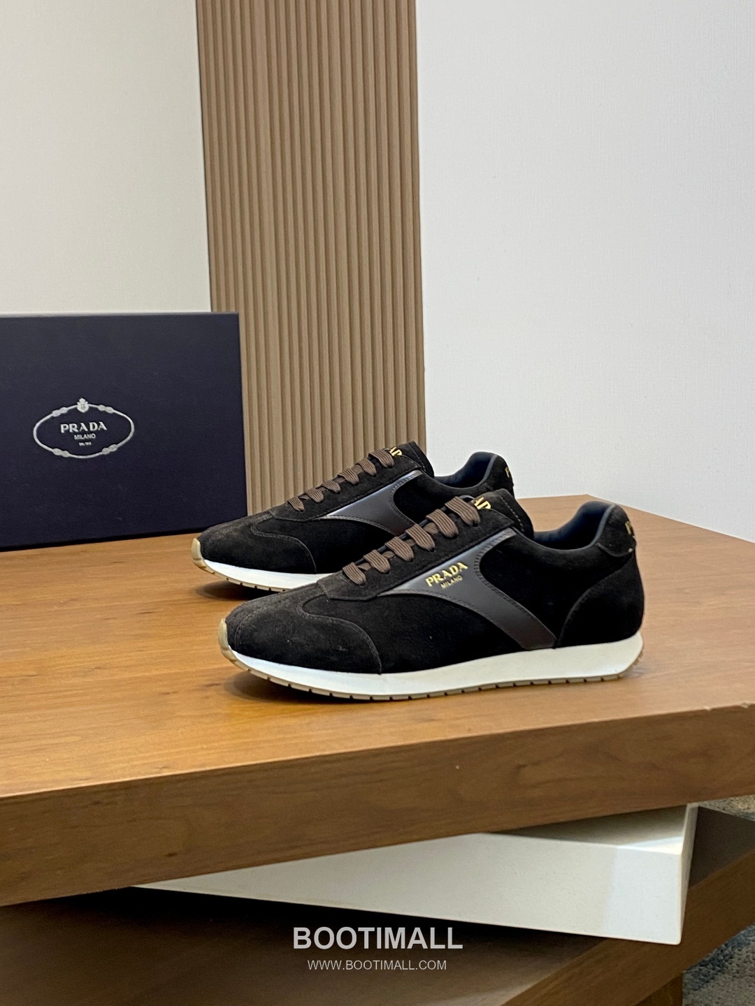 Prada Geometric Stitch Low Sneaker Calf Leather Nylon Black Sneakers 프라다 지오메트릭 스티치 로우 스니커즈 소가죽 나일론 블랙 3