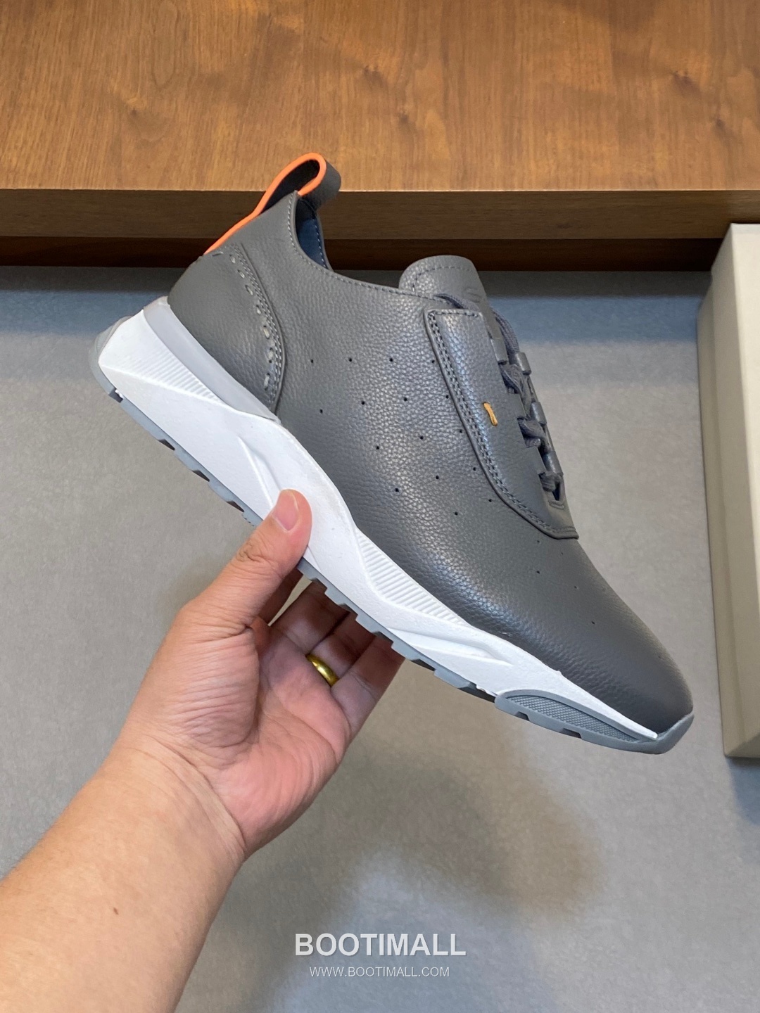 Santoni Calf Leather Low Top Sneaker 산토니 카프 레더 로우탑 스니커즈 4