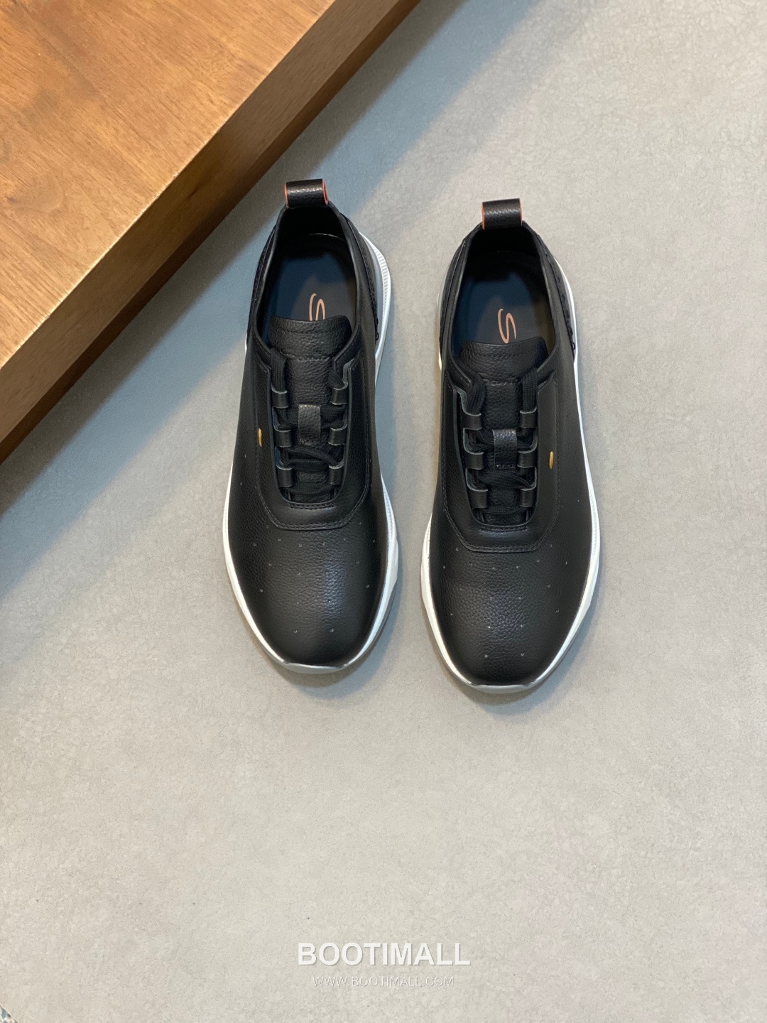 Santoni Calf Leather Low Top Sneaker 산토니 카프 레더 로우탑 스니커즈 1