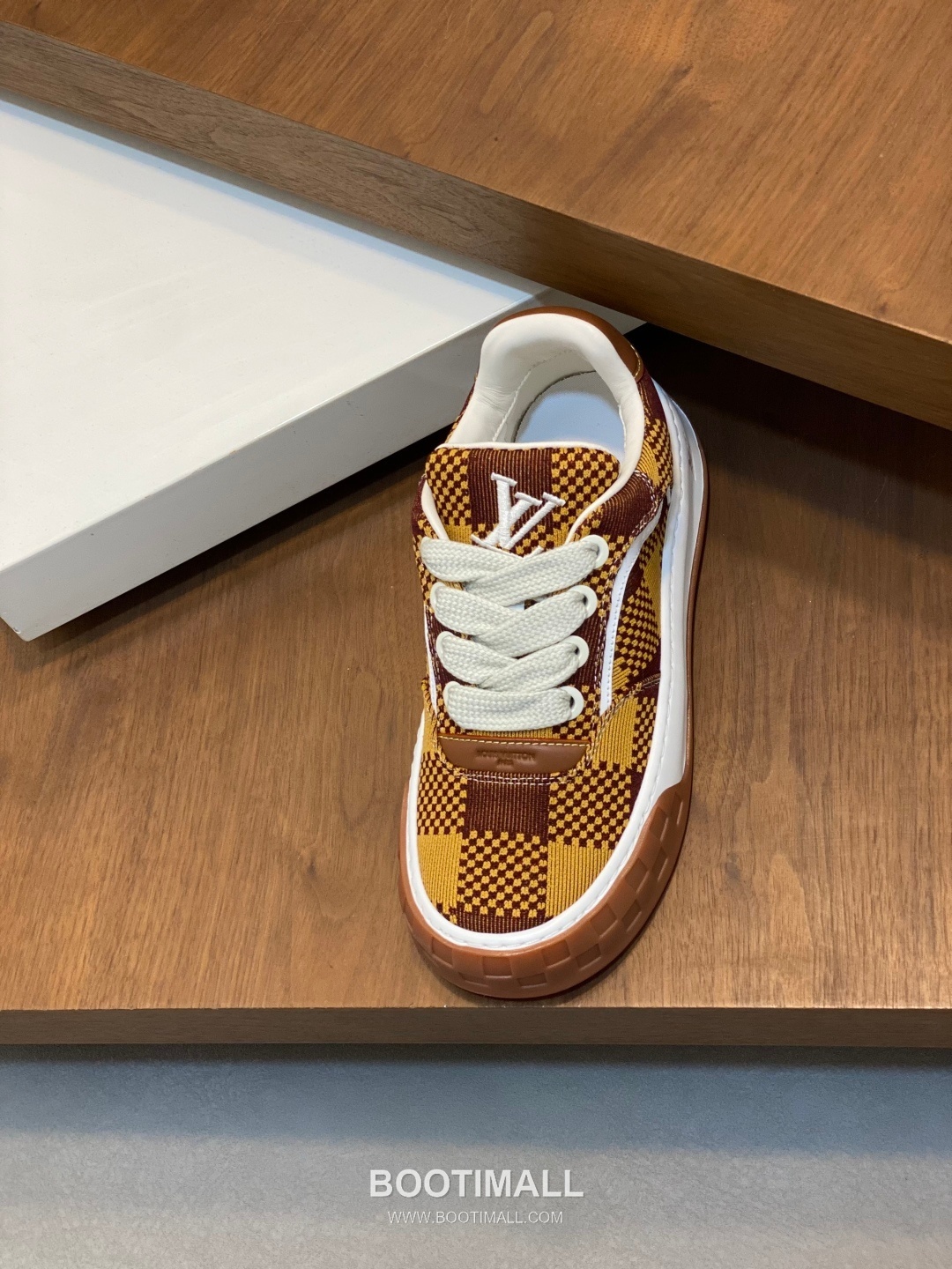 Louis Vuitton Monogram Print Calf Leather Sneaker Calf Leather Mesh Brown Sneakers 루이비통 모노그램 프린트 송아지 가죽 스니커즈 송아지 가죽 메쉬 브라운 6