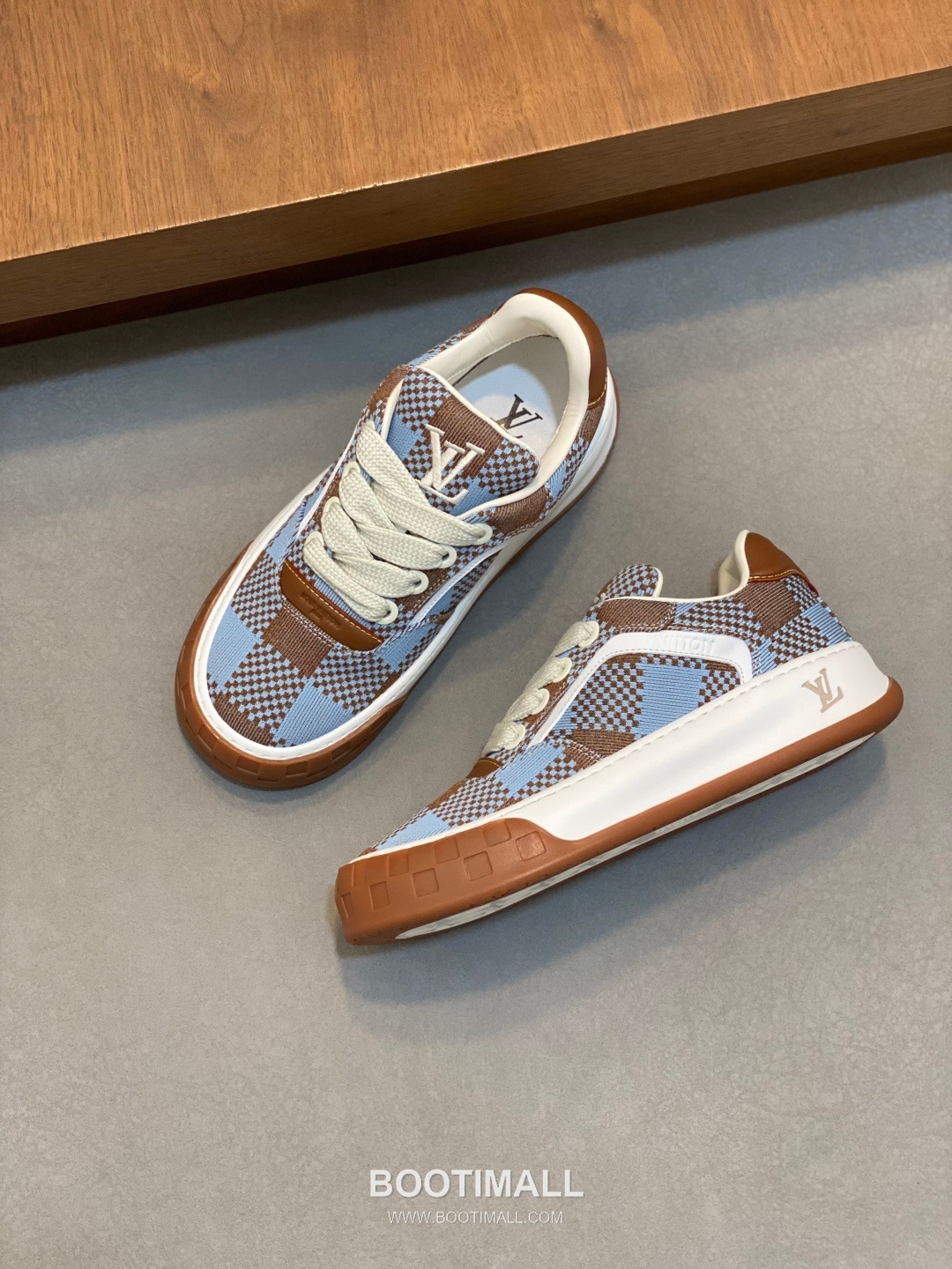 Louis Vuitton Monogram Print Calf Leather Sneaker Calf Leather Mesh Brown Sneakers 루이비통 모노그램 프린트 송아지 가죽 스니커즈 송아지 가죽 메쉬 브라운 5