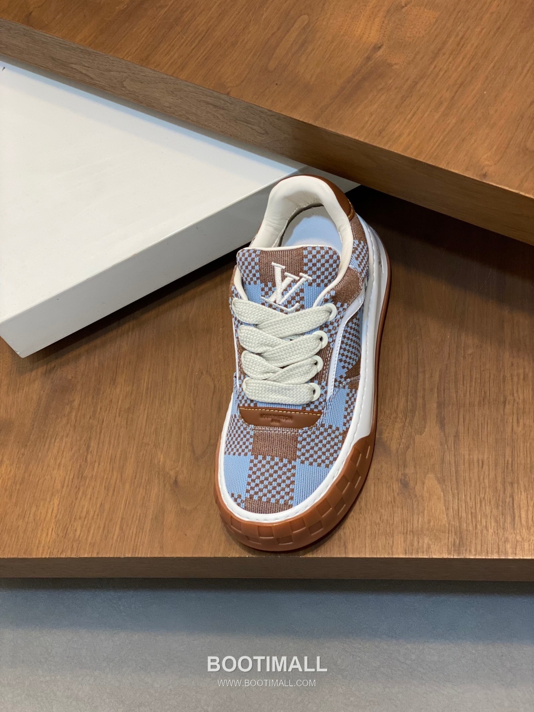 Louis Vuitton Monogram Print Calf Leather Sneaker Calf Leather Mesh Brown Sneakers 루이비통 모노그램 프린트 송아지 가죽 스니커즈 송아지 가죽 메쉬 브라운 6