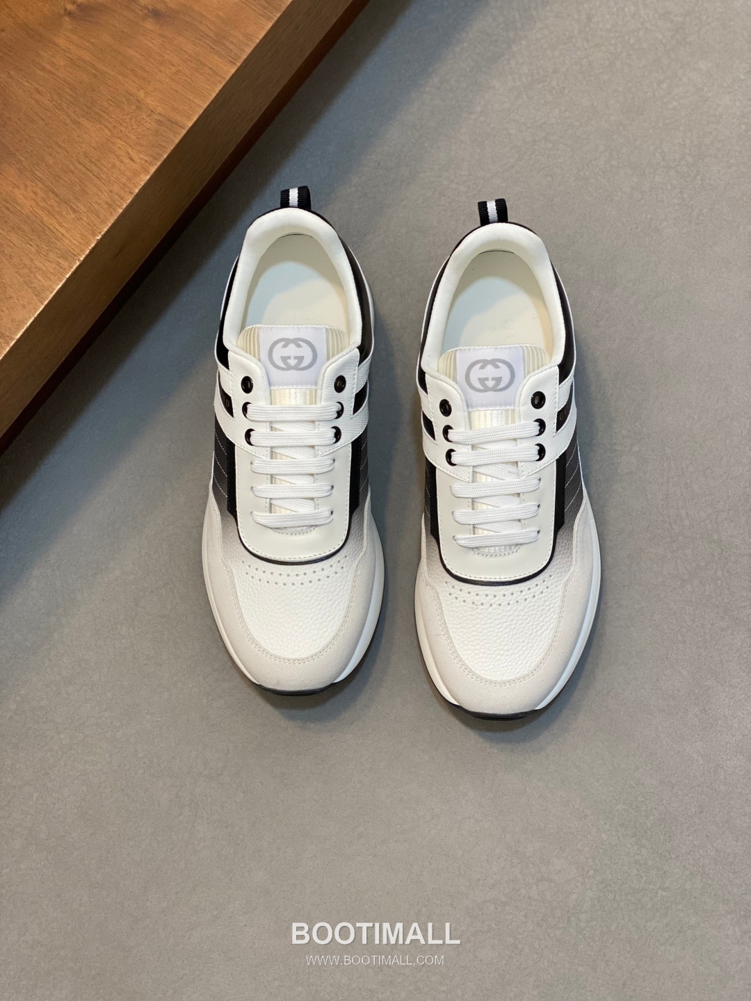 Gucci Signature Panel Low Sneaker Calfskin Fabric Brown Sneakers 구찌 시그니처 패널 로우 스니커즈 송아지가죽 패브릭 브라운 1