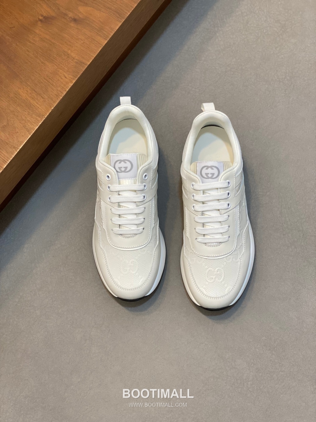 Gucci Signature Panel Low Sneaker Calfskin Fabric Brown Sneakers 구찌 시그니처 패널 로우 스니커즈 송아지가죽 패브릭 브라운 1