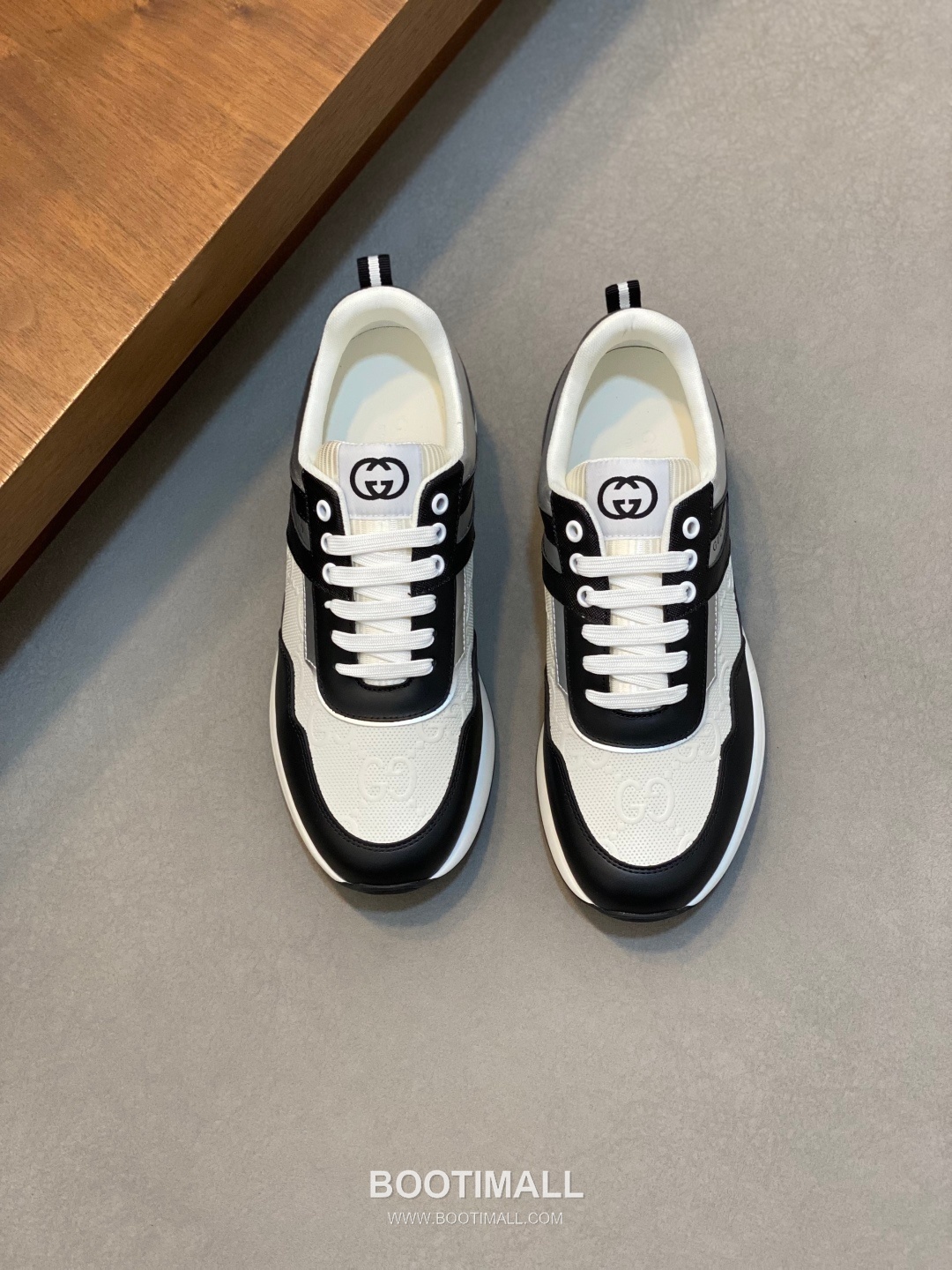 Gucci Signature Panel Low Sneaker Calfskin Fabric Brown Sneakers 구찌 시그니처 패널 로우 스니커즈 송아지가죽 패브릭 브라운 1