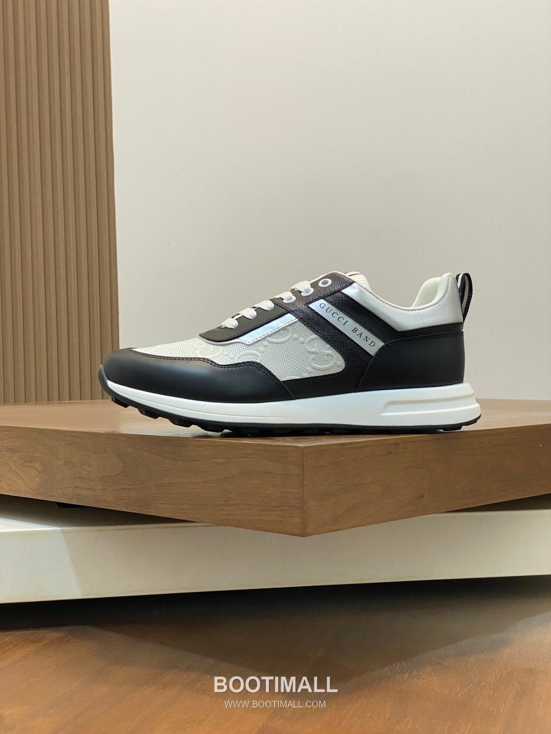 Gucci Signature Panel Low Sneaker Calfskin Fabric Brown Sneakers 구찌 시그니처 패널 로우 스니커즈 송아지가죽 패브릭 브라운 2