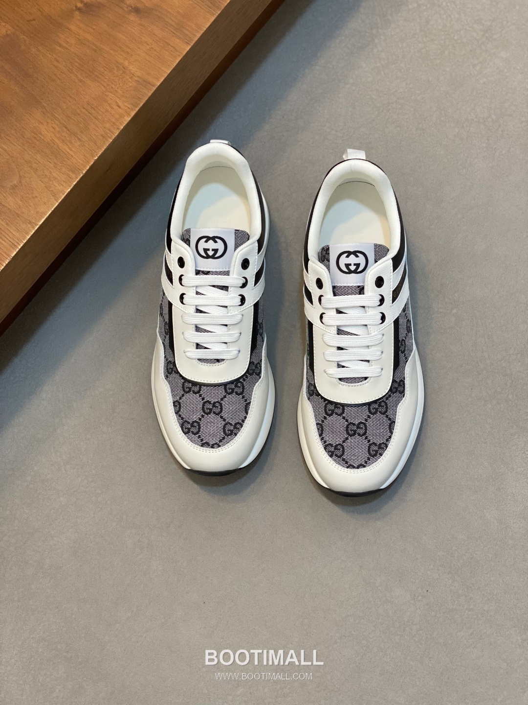 Gucci Signature Panel Low Sneaker Calfskin Fabric Brown Sneakers 구찌 시그니처 패널 로우 스니커즈 송아지가죽 패브릭 브라운 1